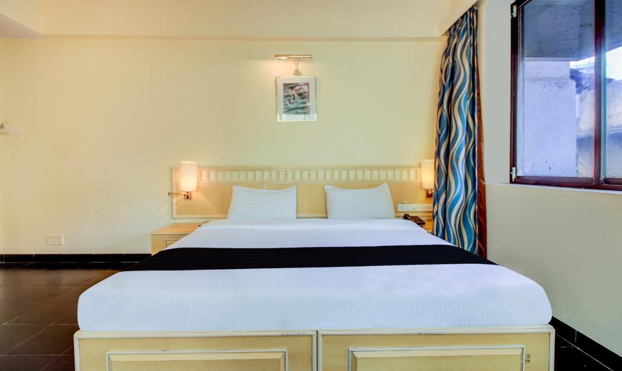 Hotel Kadamb Residency Bombay Esterno foto