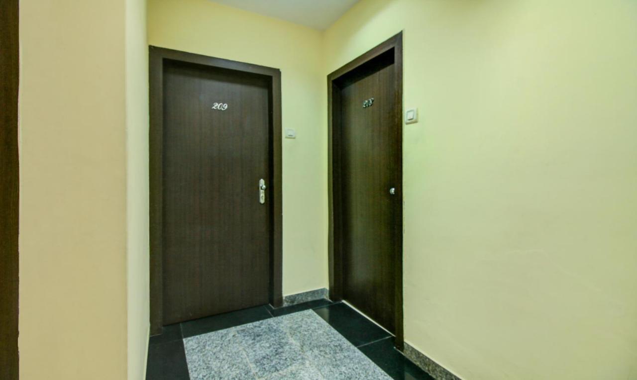 Hotel Kadamb Residency Bombay Esterno foto